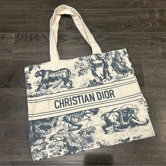 Dior Tiger Tote Bag - Picture 2 of 8